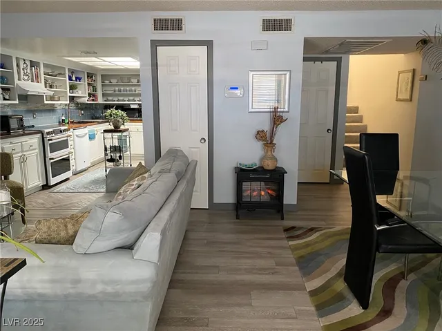 $2,000 | 687 Marina Drive, Unit 41, Boulder City, NV 89005