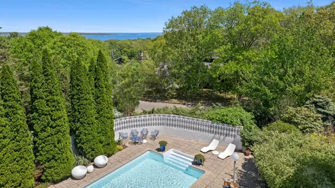$5,995,000 | 31 Carver Street, Sag Harbor Village, NY 11963