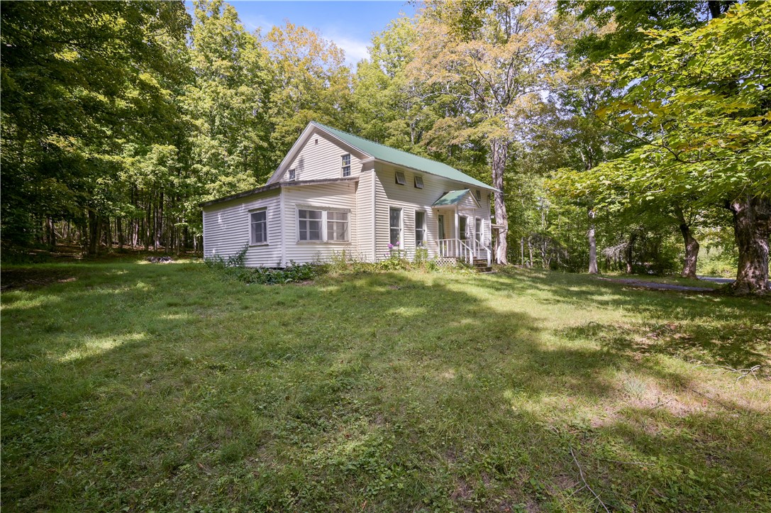 200 Davis Mountain Road Rensselaerville, NY 12460 - Photo 15 of 36