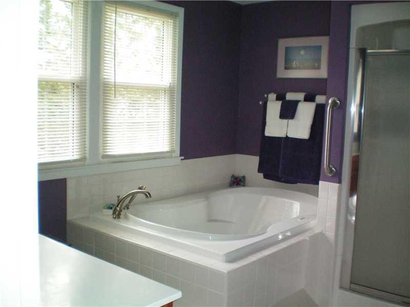 5 Alan A Dale Road Brewer, ME 04412 - Photo 25 of 27 Bathroom.