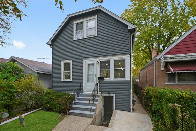 $544,900 | 2011 Grey Avenue, Evanston, IL 60201