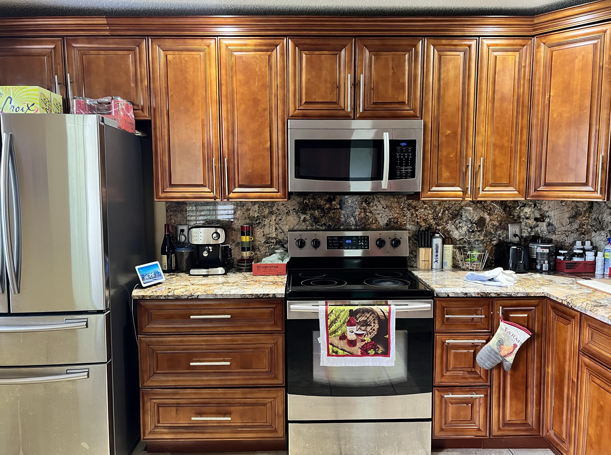 6549 Via Regina Boca Raton, FL 33433 - Photo 3 of 13 Kitchen