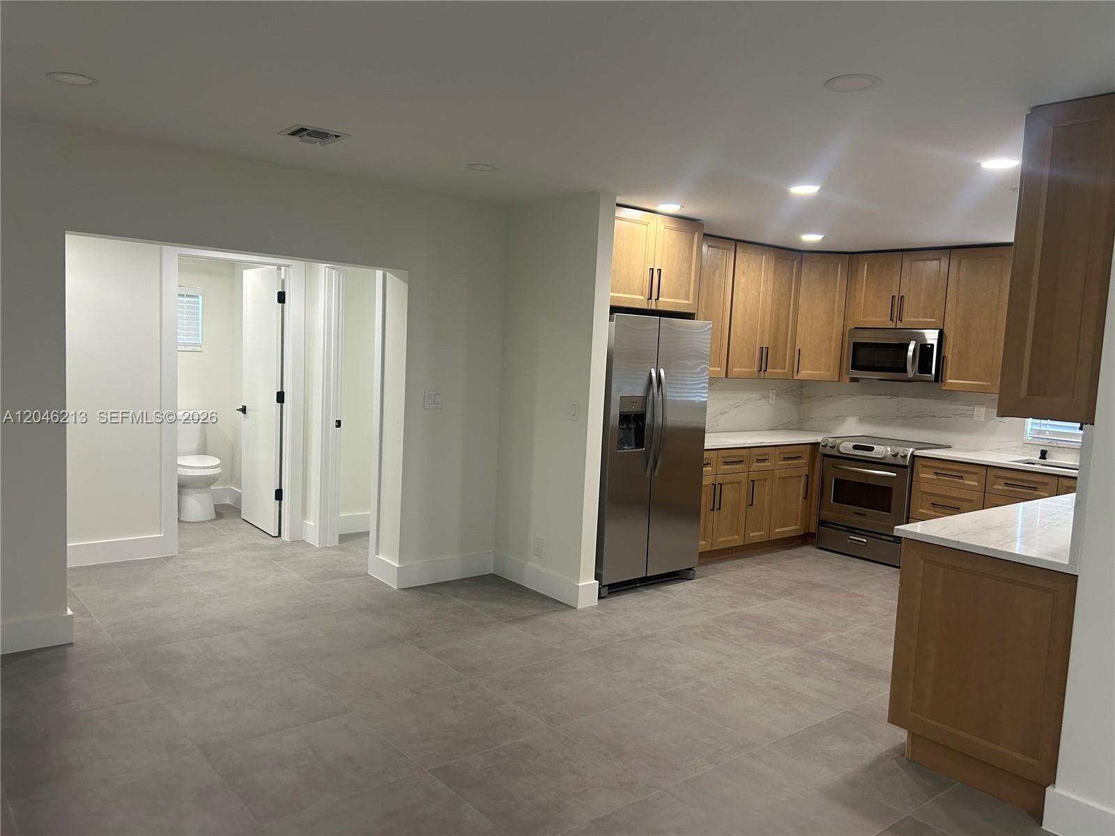 9723 Southwest 3rd Street Boca Raton, FL 33428 - Photo 3 of 14