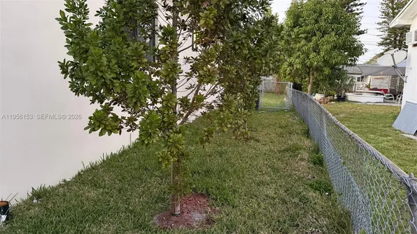 $1,350 | 915 Northwest 104th Street, Unit BBACK, Miami, FL 33150