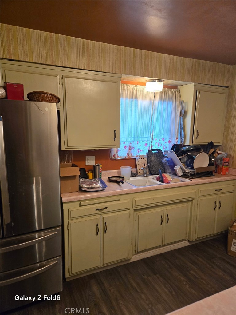 461 West Scott Street Rialto, CA 92376 - Photo 11 of 14