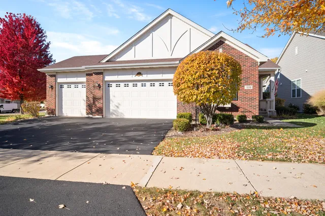 $540,000 | 1176 Heathrow Lane, Aurora, IL 60502
