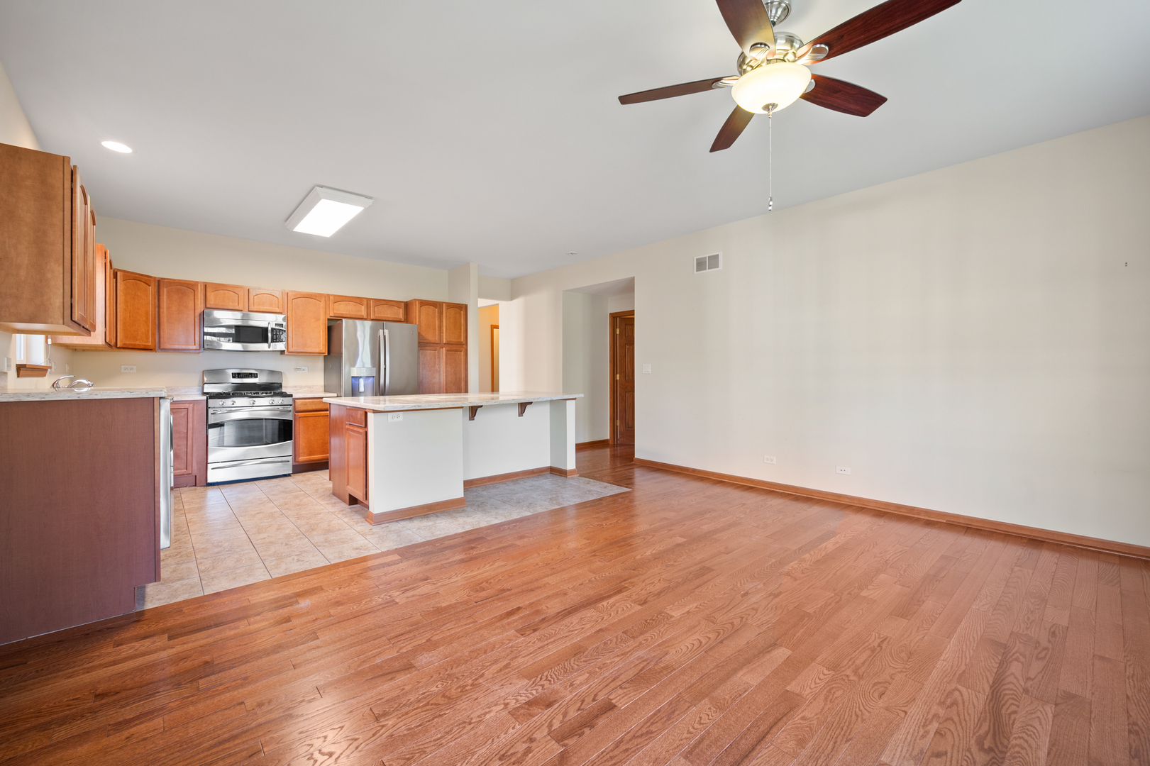 1176 Heathrow Lane Aurora, IL 60502 - Photo 12 of 30