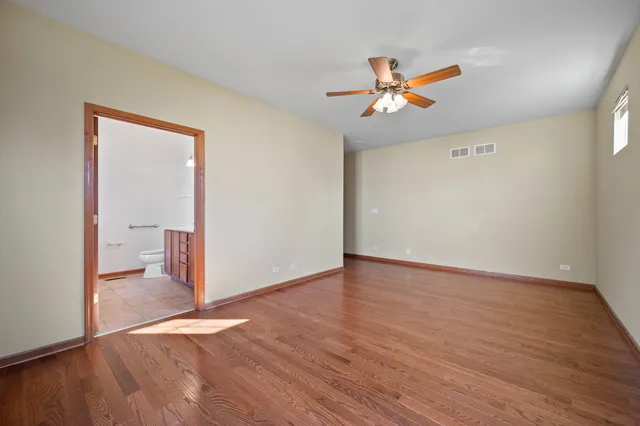 $540,000 | 1176 Heathrow Lane, Aurora, IL 60502