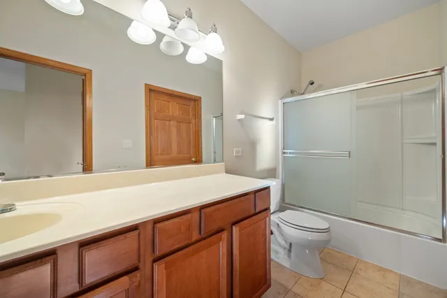 $540,000 | 1176 Heathrow Lane, Aurora, IL 60502