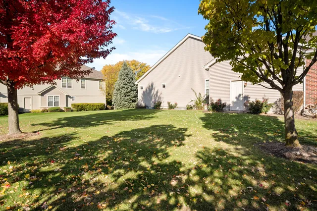 $540,000 | 1176 Heathrow Lane, Aurora, IL 60502