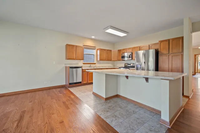 $540,000 | 1176 Heathrow Lane, Aurora, IL 60502