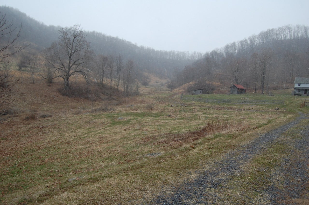 325 Sassafras Road Alderson, WV 24910 - Photo 10 of 21 Gallery Image 10