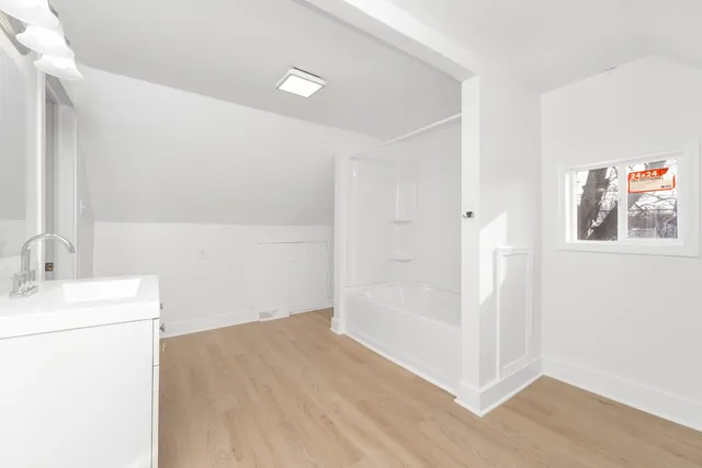 $190,000 | 1006 Hays Park Avenue, Kalamazoo, MI 49001