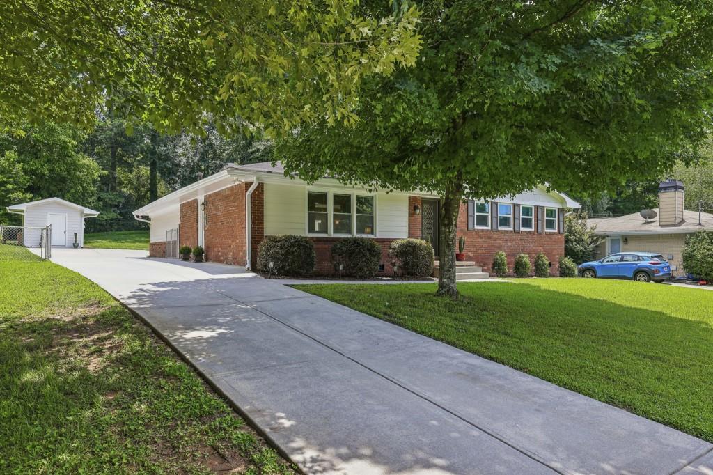 2361 Burch Circle Northeast Atlanta, GA 30319 - Photo 27 of 34