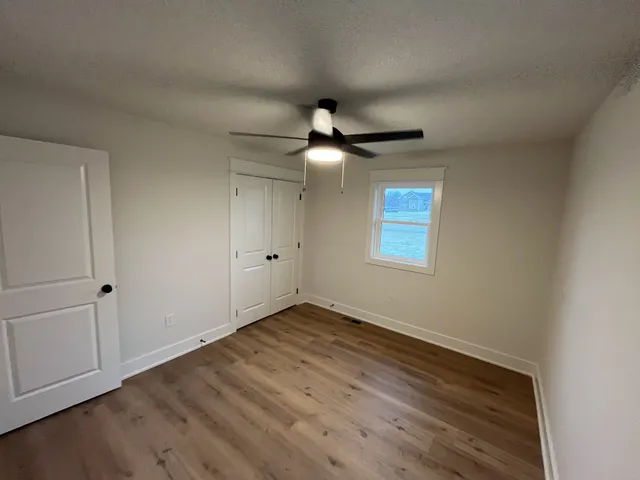 $419,800 | 1047 New Deal Potts Road, Cottontown, TN 37048