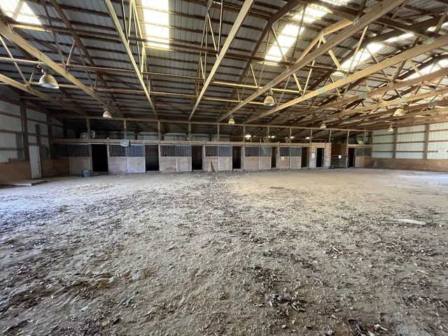 $419,800 | 1047 New Deal Potts Road, Cottontown, TN 37048