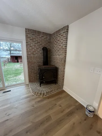 $419,800 | 1047 New Deal Potts Road, Cottontown, TN 37048