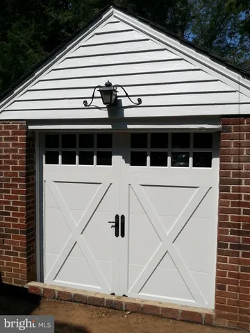 a view of house with street
