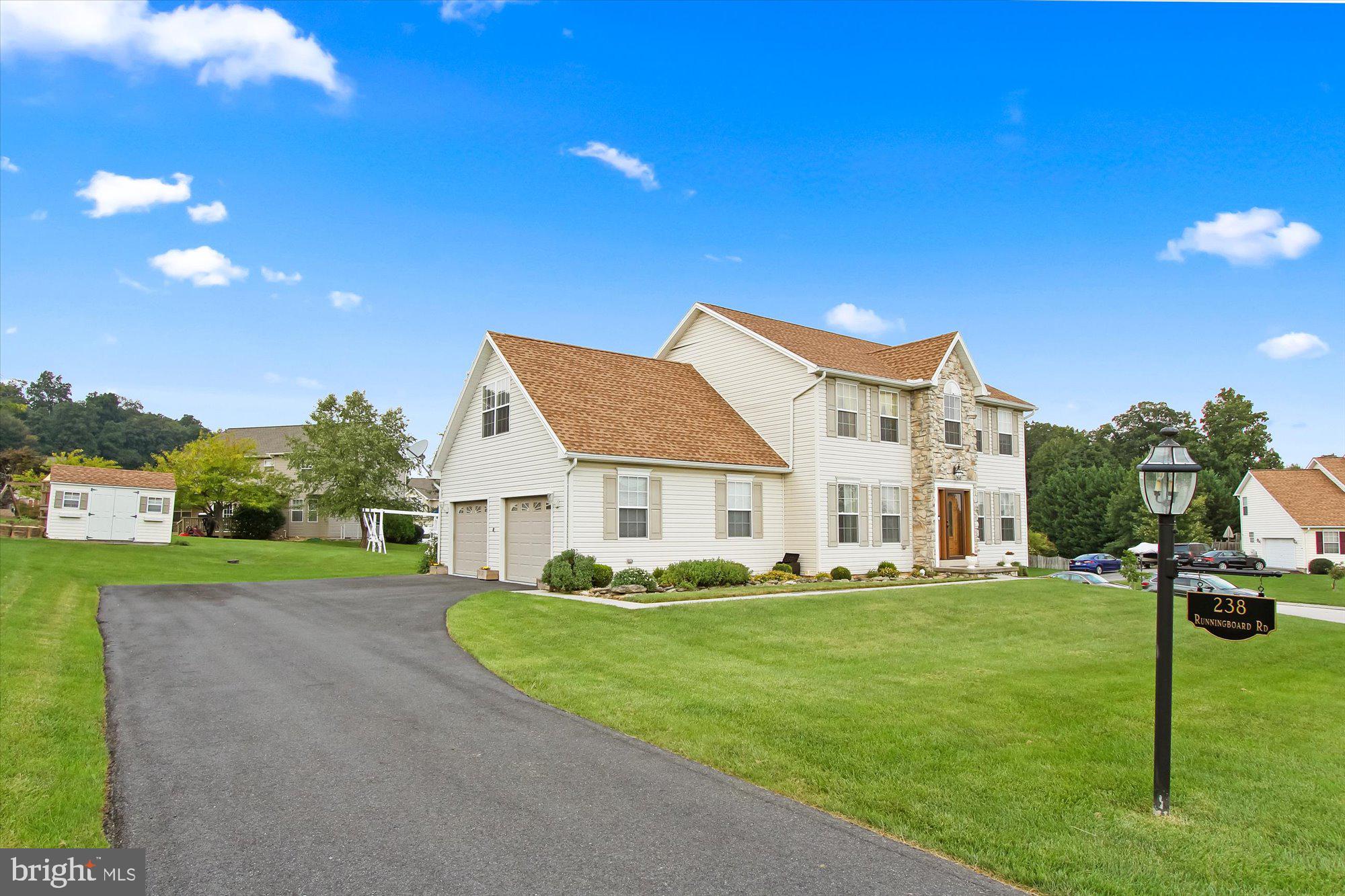 238 Runningboard Road Stewartstown, PA 17363 - Photo 3 of 37 Gallery Image 3