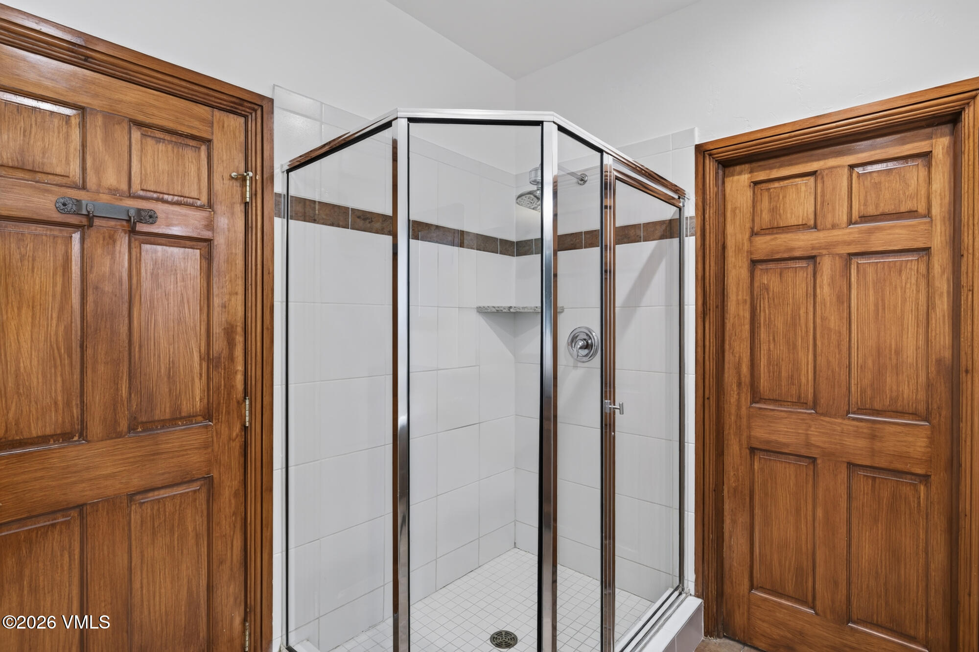 3121 Wildridge Road, Unit B Avon, CO 81620 - Photo 33 of 42 7E3A2700