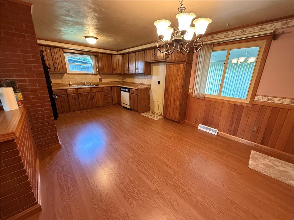 607 Ridge Avenue Marion Center, PA 15759 - Photo 3 of 10