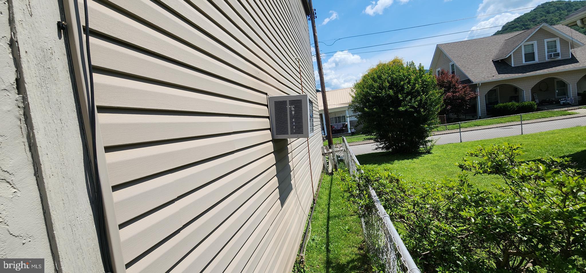 502 Alexander Street Cedar Grove, WV 25039 - Photo 16 of 63
