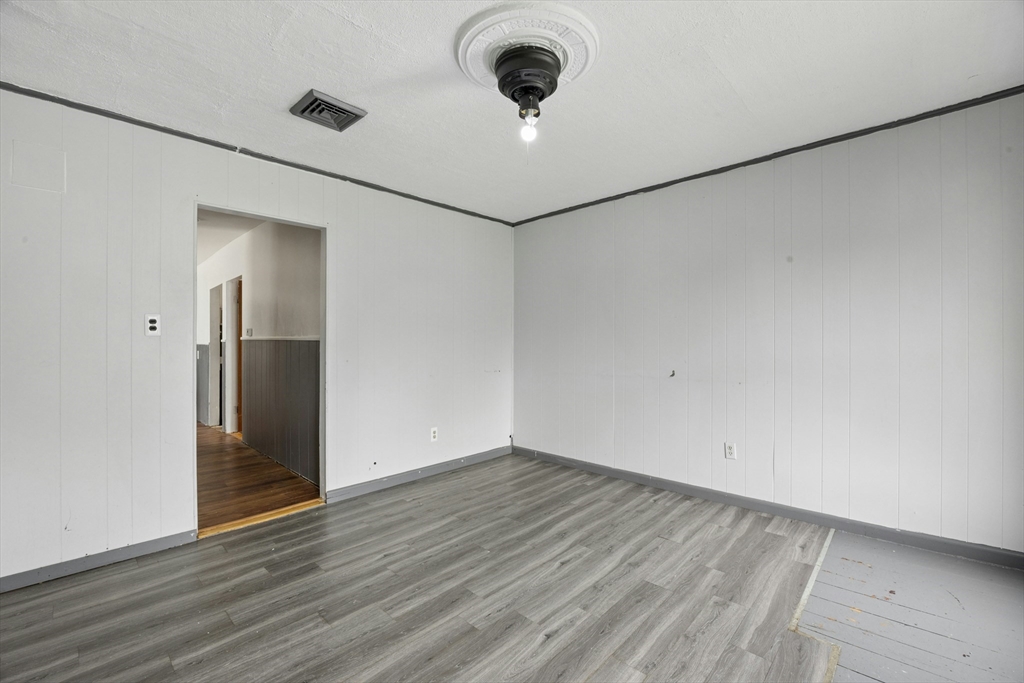 188 Vernon Street Worcester, MA 01607 - Photo 28 of 42