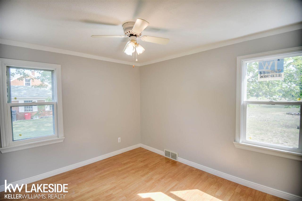 42100 Hayes Road Clinton Township, MI 48038 - Photo 12 of 22