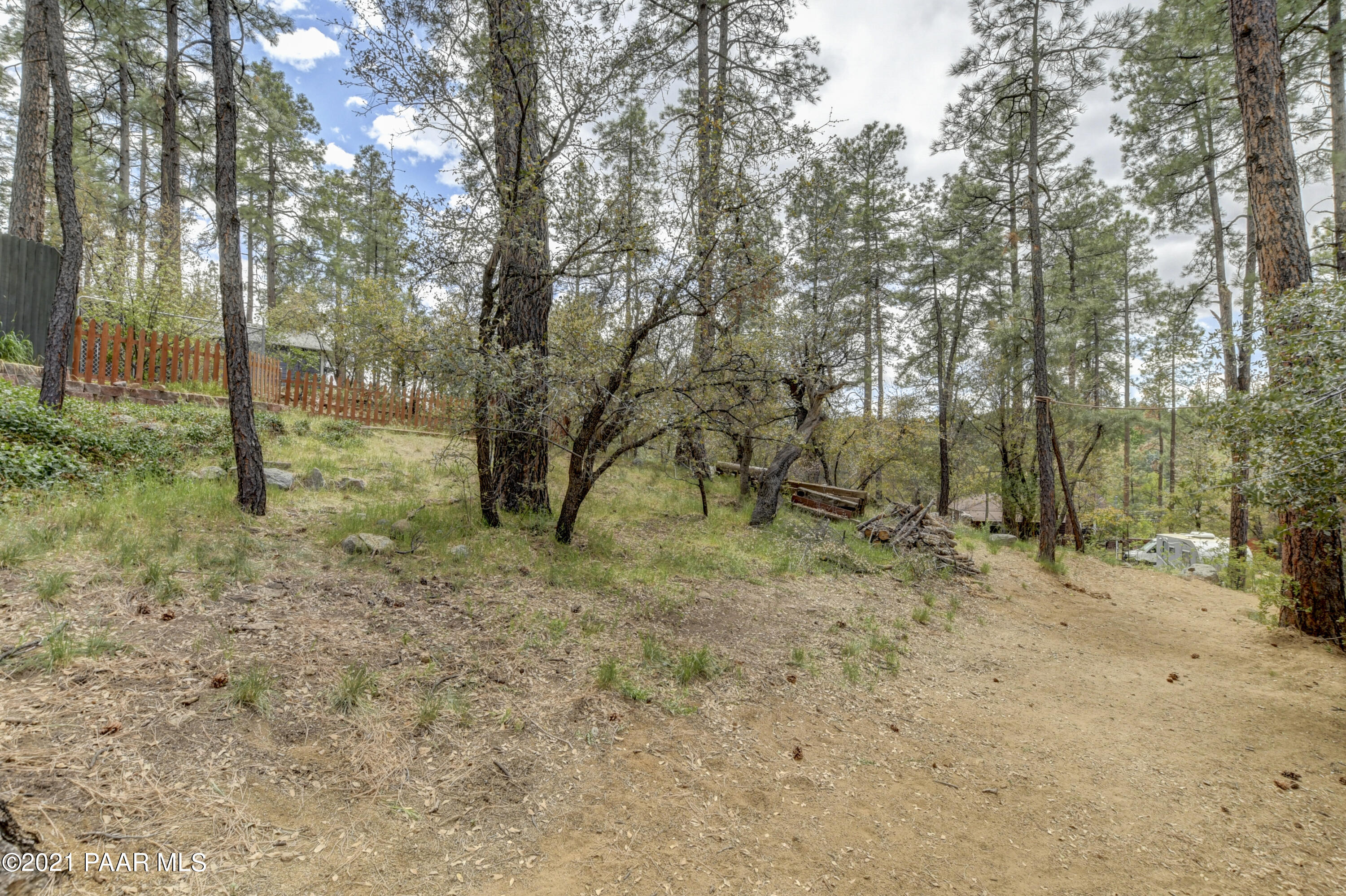 1449 West Granite Road Prescott, AZ 86303 - Photo 28 of 41 Front Yard 2