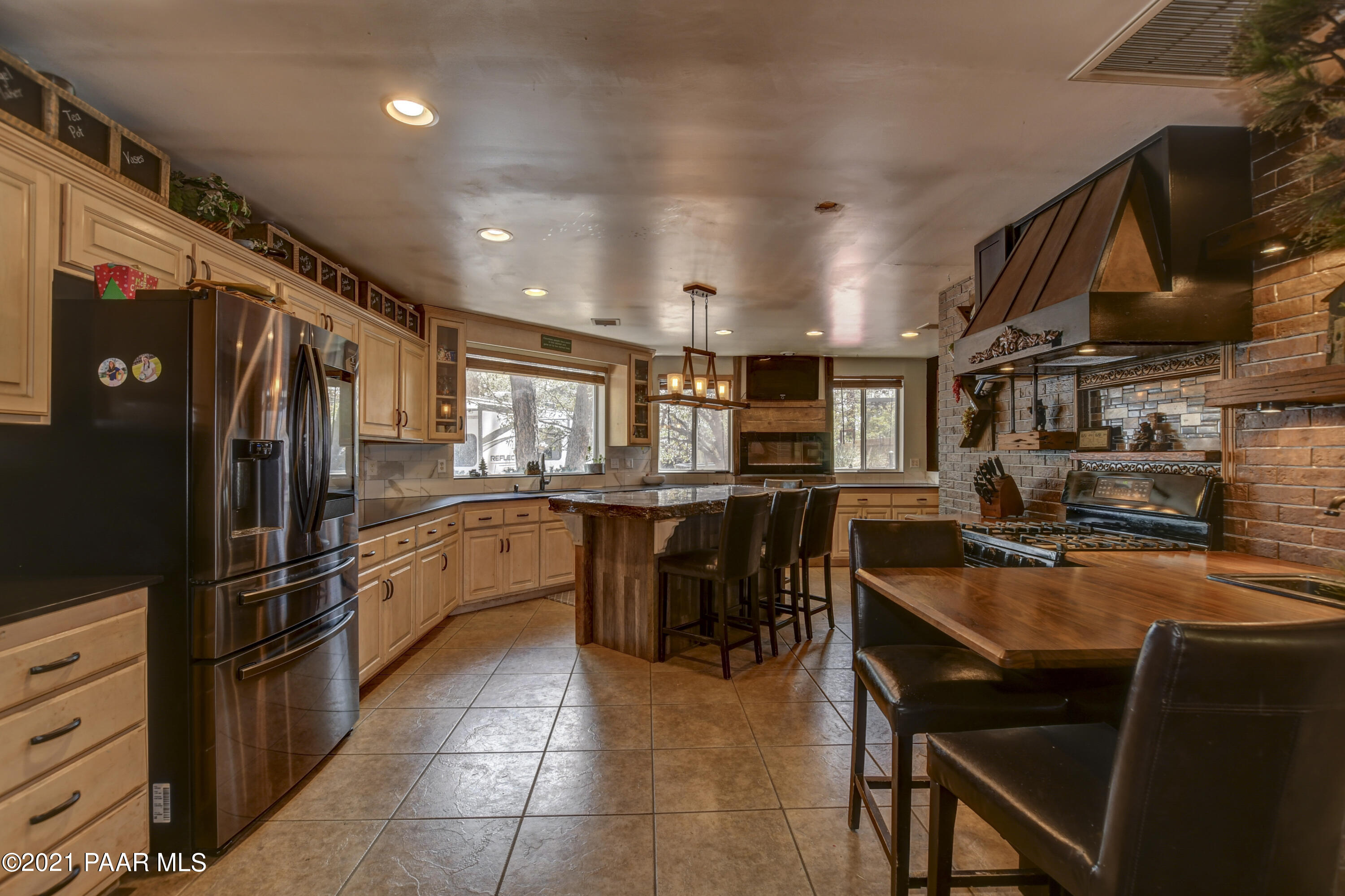 1449 West Granite Road Prescott, AZ 86303 - Photo 3 of 41 Kitchen 1