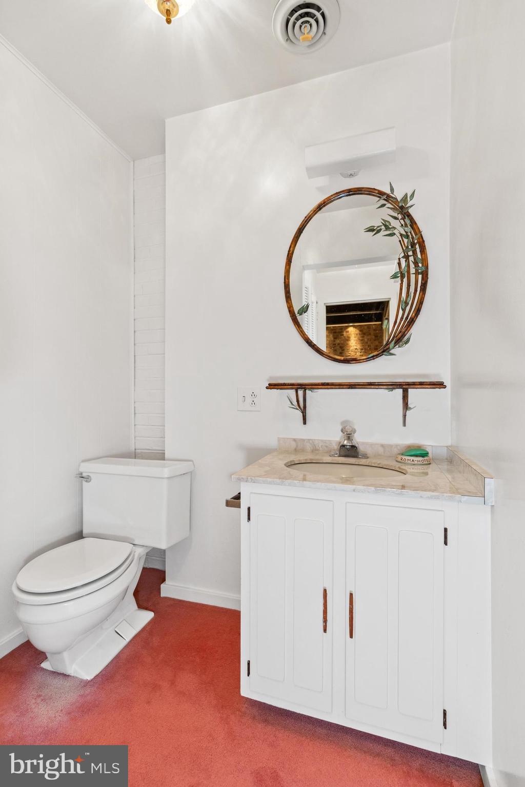 129 School Road Wilmington, DE 19803 - Photo 22 of 53 Ensuite bath off main level bedroom