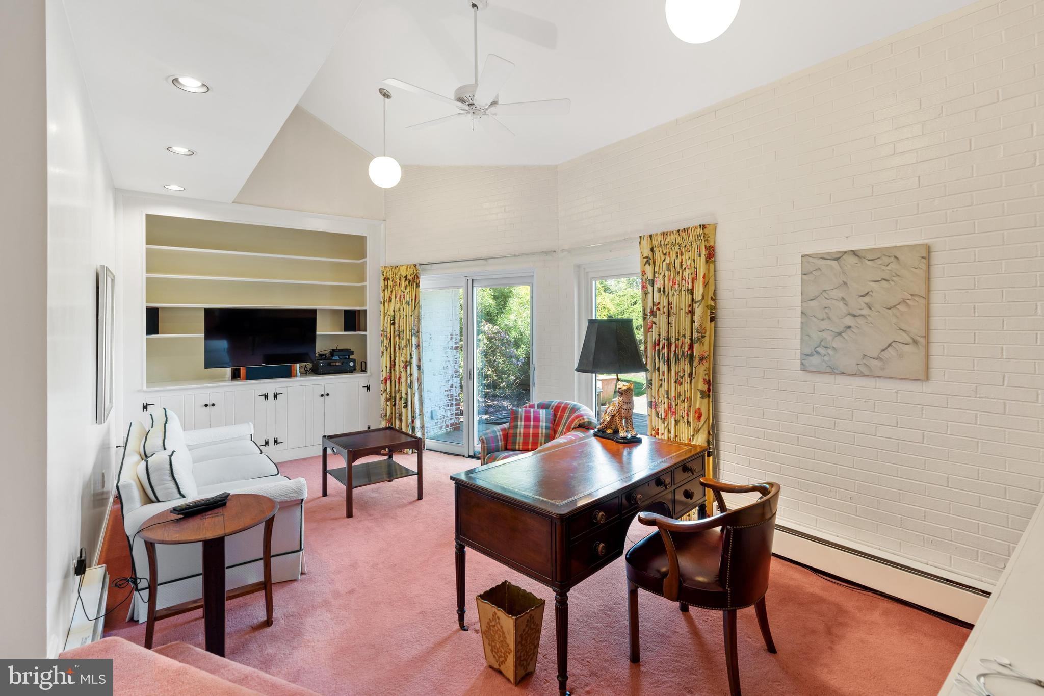 129 School Road Wilmington, DE 19803 - Photo 23 of 53 Family / bonus room just off main level bedroom