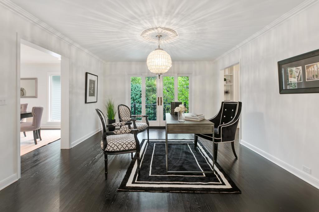 410 Highcroft Road Wayzata, MN 55391 - Photo 9 of 32