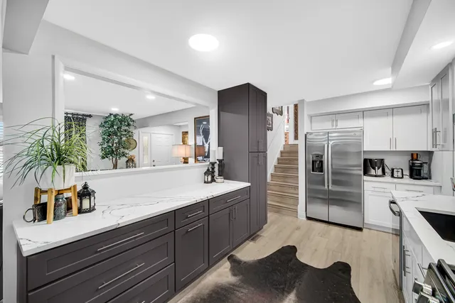 $325,000 | 7332 West 155th Street, Orland Park, IL 60462