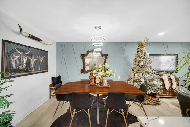 $325,000 | 7332 West 155th Street, Orland Park, IL 60462