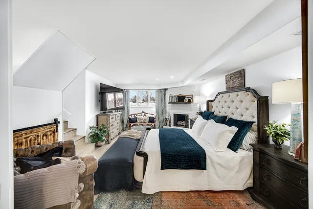 $325,000 | 7332 West 155th Street, Orland Park, IL 60462