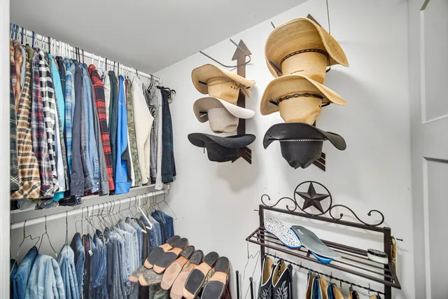 $325,000 | 7332 West 155th Street, Orland Park, IL 60462