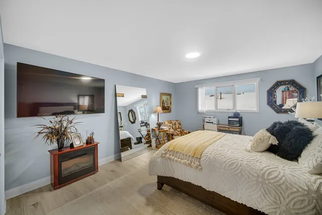 $325,000 | 7332 West 155th Street, Orland Park, IL 60462