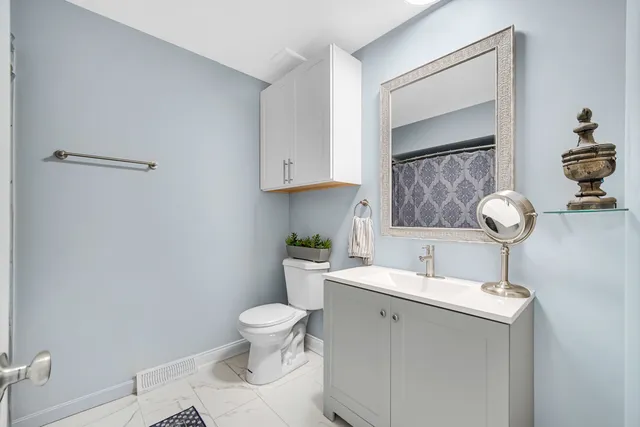 $325,000 | 7332 West 155th Street, Orland Park, IL 60462