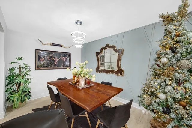 $325,000 | 7332 West 155th Street, Orland Park, IL 60462