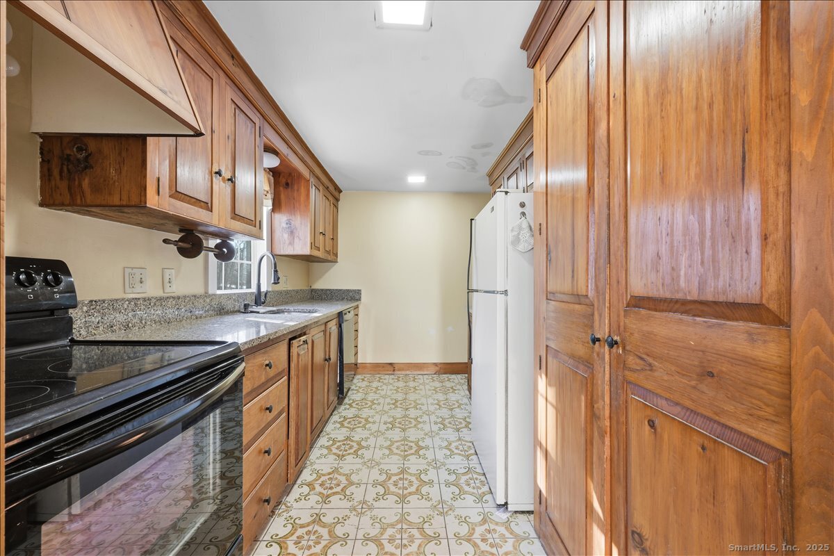 114 Scotland Road Sprague, CT 06330 - Photo 14 of 40