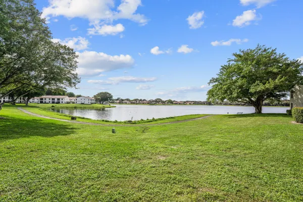 $2,950 | 3088 Inglewood Terrace, Boca Raton, FL 33431