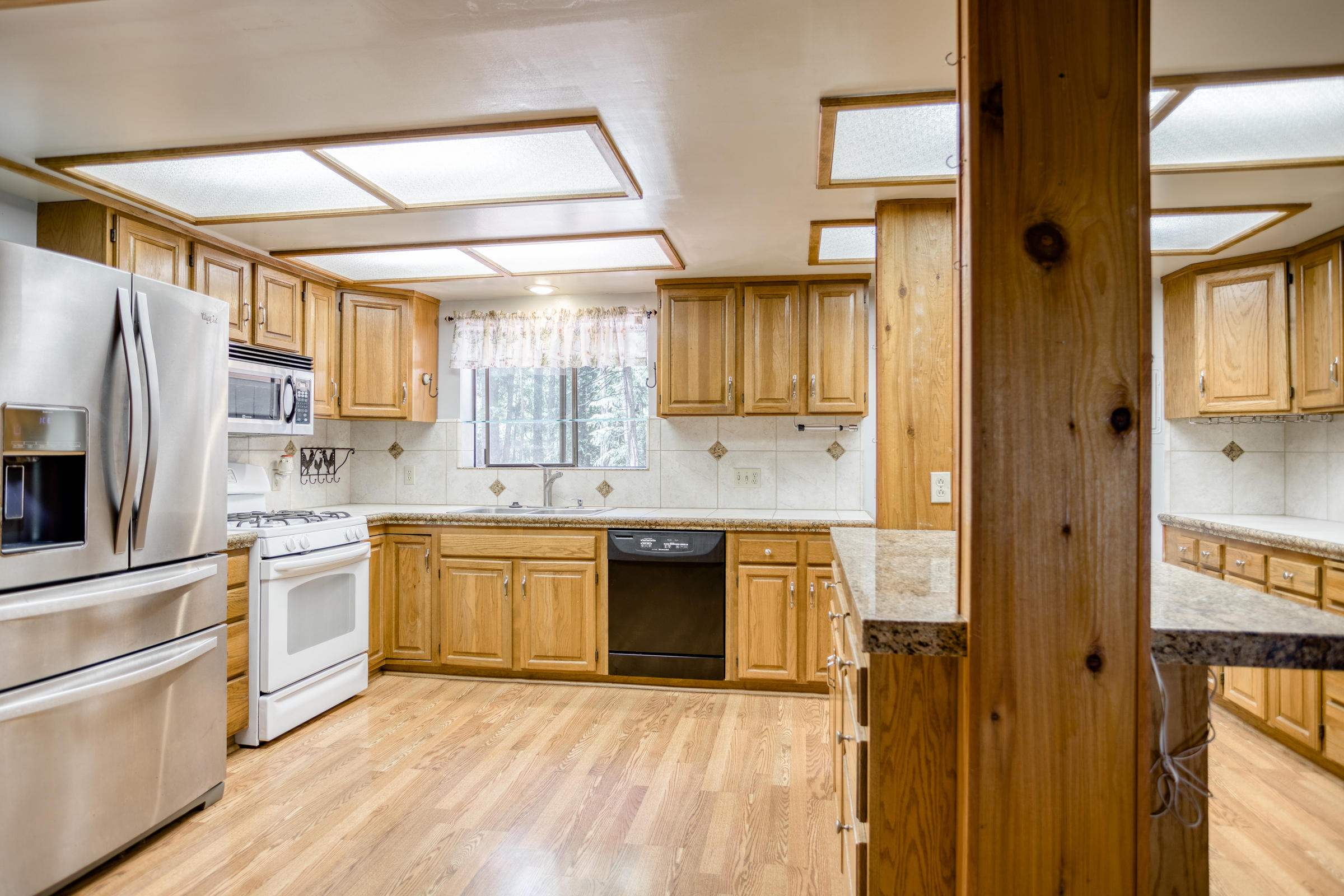 33058 Aleen Road Shingletown, CA 96088 - Photo 7 of 35 Kitchen 2