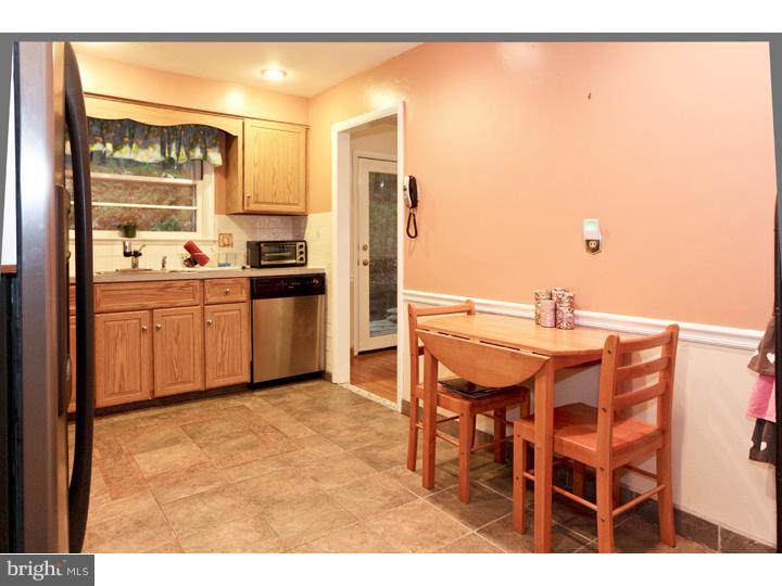 618 Forest Road Wayne, PA 19087 - Photo 12 of 18 Kitchen