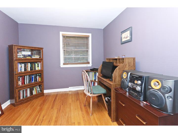 618 Forest Road Wayne, PA 19087 - Photo 16 of 18 Bedroom 3