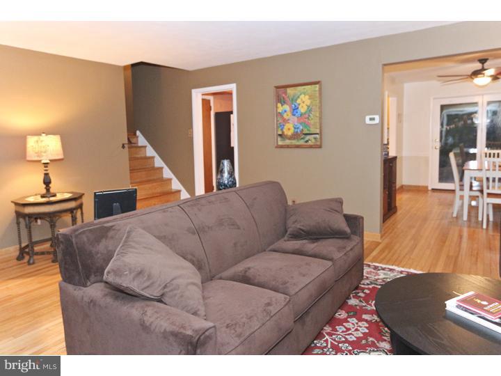 618 Forest Road Wayne, PA 19087 - Photo 8 of 18 Living Room
