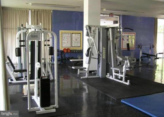 1311 Delaware Avenue Southwest, Unit S435 Washington, DC 20024 - Photo 20 of 29 Interior (General)