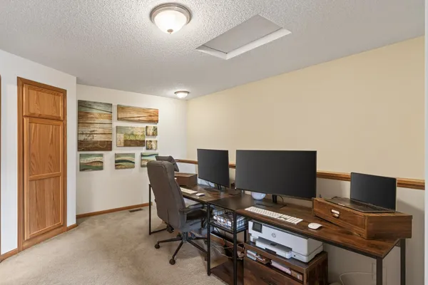 $265,000 | 17632 69th Place North, Maple Grove, MN 55311