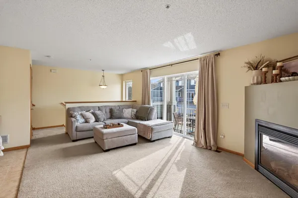 $265,000 | 17632 69th Place North, Maple Grove, MN 55311