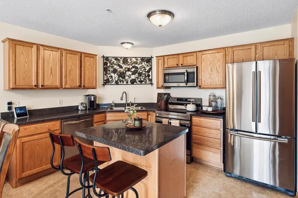 $265,000 | 17632 69th Place North, Maple Grove, MN 55311